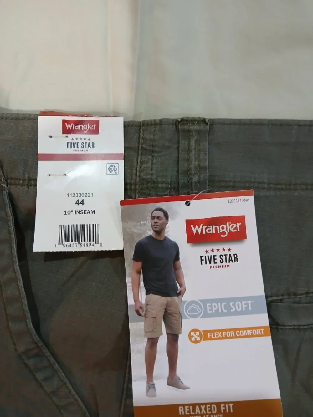 Wrangler Five Star Premium Cargo Shorts Men's 44 Olive Relaxed Fit NWT